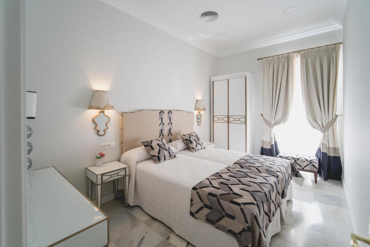 Apartamentos Abreu Suites Sevilla Buitenkant foto