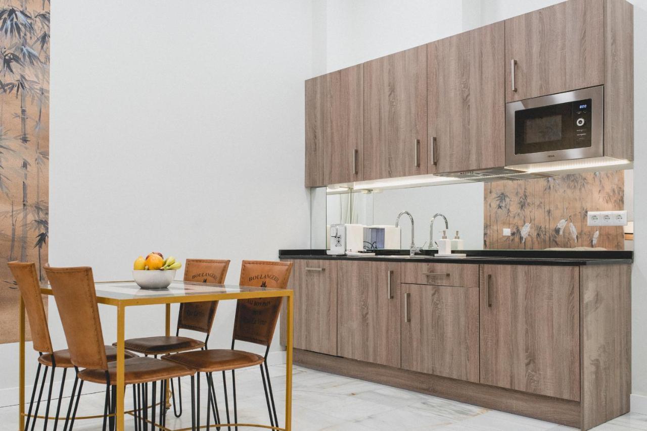 Apartamentos Abreu Suites Sevilla Buitenkant foto