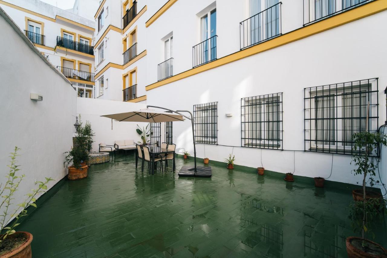 Apartamentos Abreu Suites Sevilla Buitenkant foto