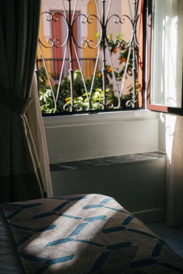 Apartamentos Abreu Suites Sevilla Buitenkant foto